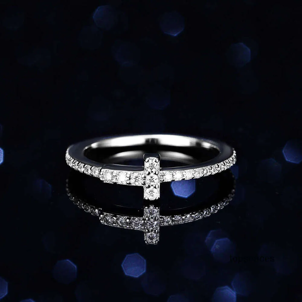 T marque de mode bijoux même S Sier bague une lettre T femme Mosan diamant queue Arrangement accessoires de diffusion en direct