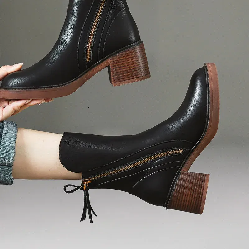Chelsea botas de plataforma de salto quadrado mulheres couro pu design com zíper para moda botines de tornozelo robusto 240108