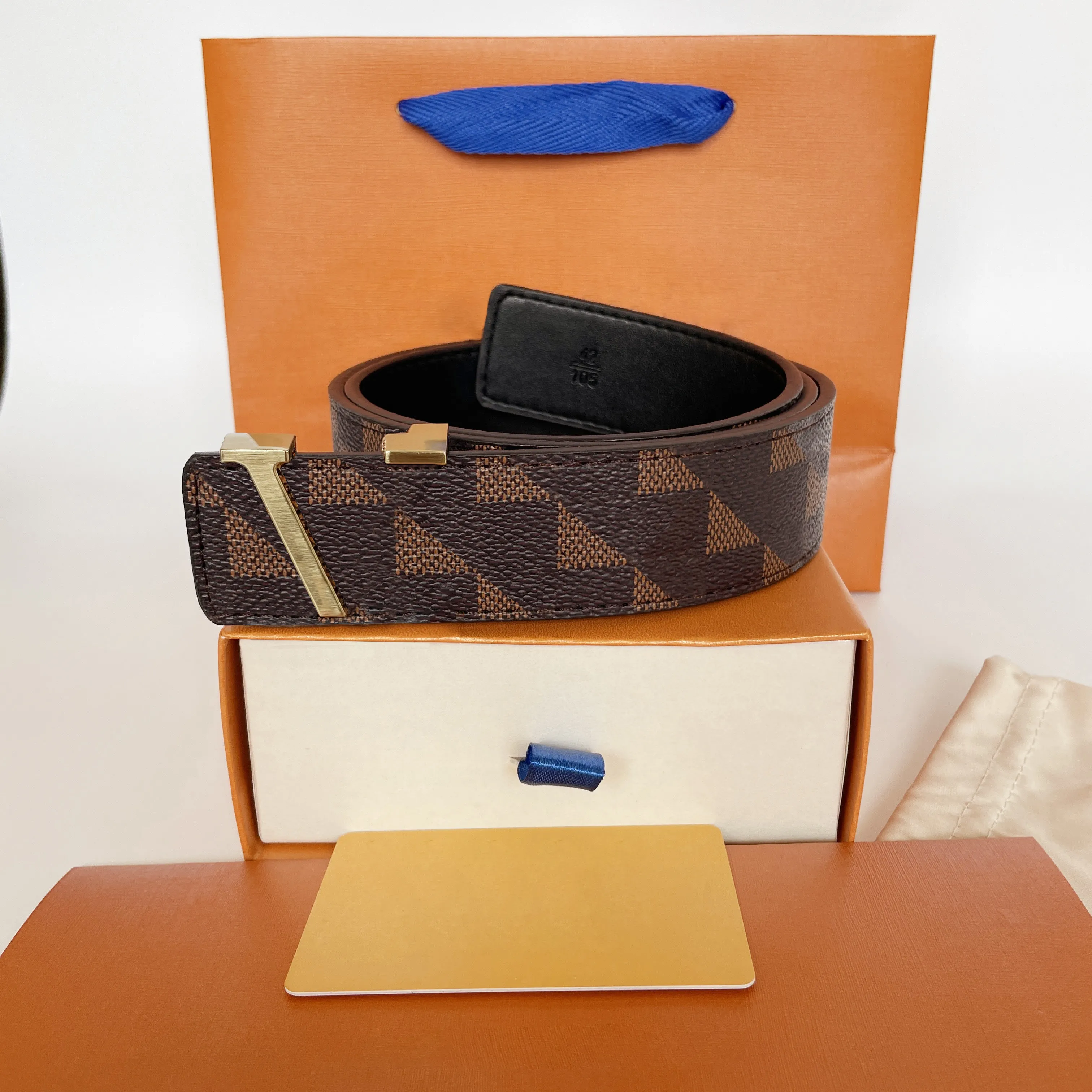 belt with changeable buckle