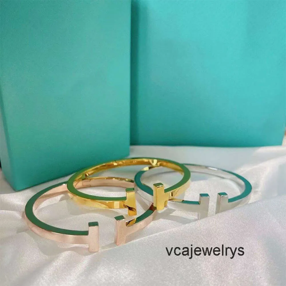 Designer Bracelet Men's Luxury Brand for Women's Fashion Classic T High Quality 18k Gold Titanium Steel Cuff Jewelry