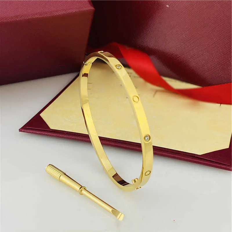 Um designer Cartres pulseiras clássico designer de jóias moda 18k ouro prata rosa ouro mulheres homens pulseira 4mm de largura 6ª geração pulseira de ouro m7l2