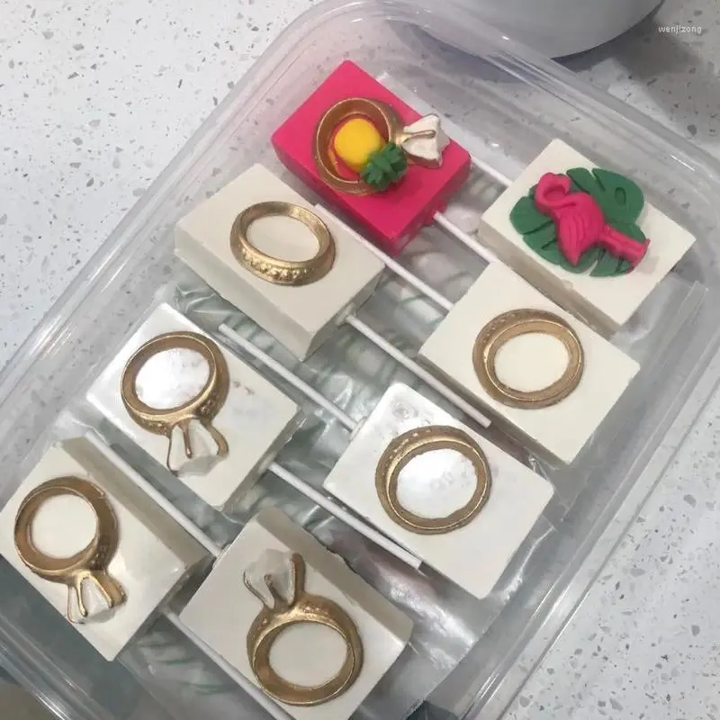 Moules de cuisson 12 trous de mariage en forme d'anneau de silicone, kit de moules, outils de décoration de gâteaux pour la cuisine, chocolats aux truffes, moule à dessert