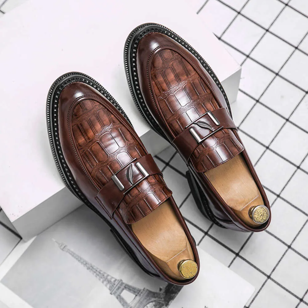 Business Crocodile Pattern Loafers Men's Slip-on Brown Office Leather Moccasins Male Dress Shoes Career Black Shoe Free Shipping