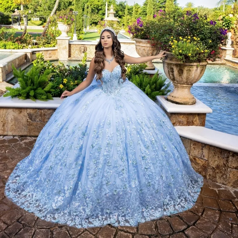 Abiti Quinceanera di lusso blu cielo Applique di perline di pizzo con abito da ballo a mantella Abito da principessa dolce 16 anni per 15 abiti da anos