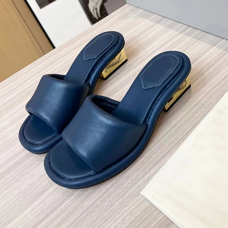 Designer women`s Shoes Chunky low-heeled sandals after summer empty leather fashion non-slip open-toed outdoor slippers