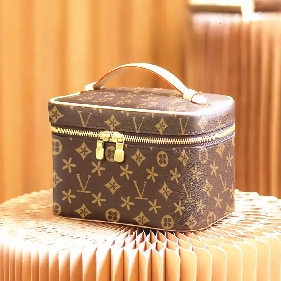 Luxury Designer Genuine Leather Vanity Bag Design Shoulder Tote For Women And Men Perfect For Vanity Toiletries Crossbody Cosmetic Handbags And Clutch Purse From Crossbodybagss 16.99 DHgate.Com