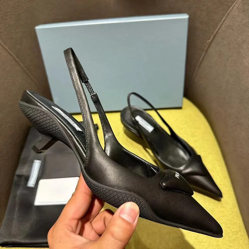 Slingback مدببة إصبع القدم الخنجر الكعب ، فستان ، حذاء صندل مصارع مضخات البقر ، حدود الحفلات المسائية للسيدات ، المصمم الفاخر المصمم الفاخر 35-42 مع صندوق