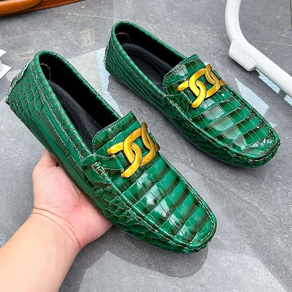 New Fashion Green Leather Loafers for Comfort Slip-on Casual Big Size 48 Driving Shoes Men Footwear Zapatos De Hombre