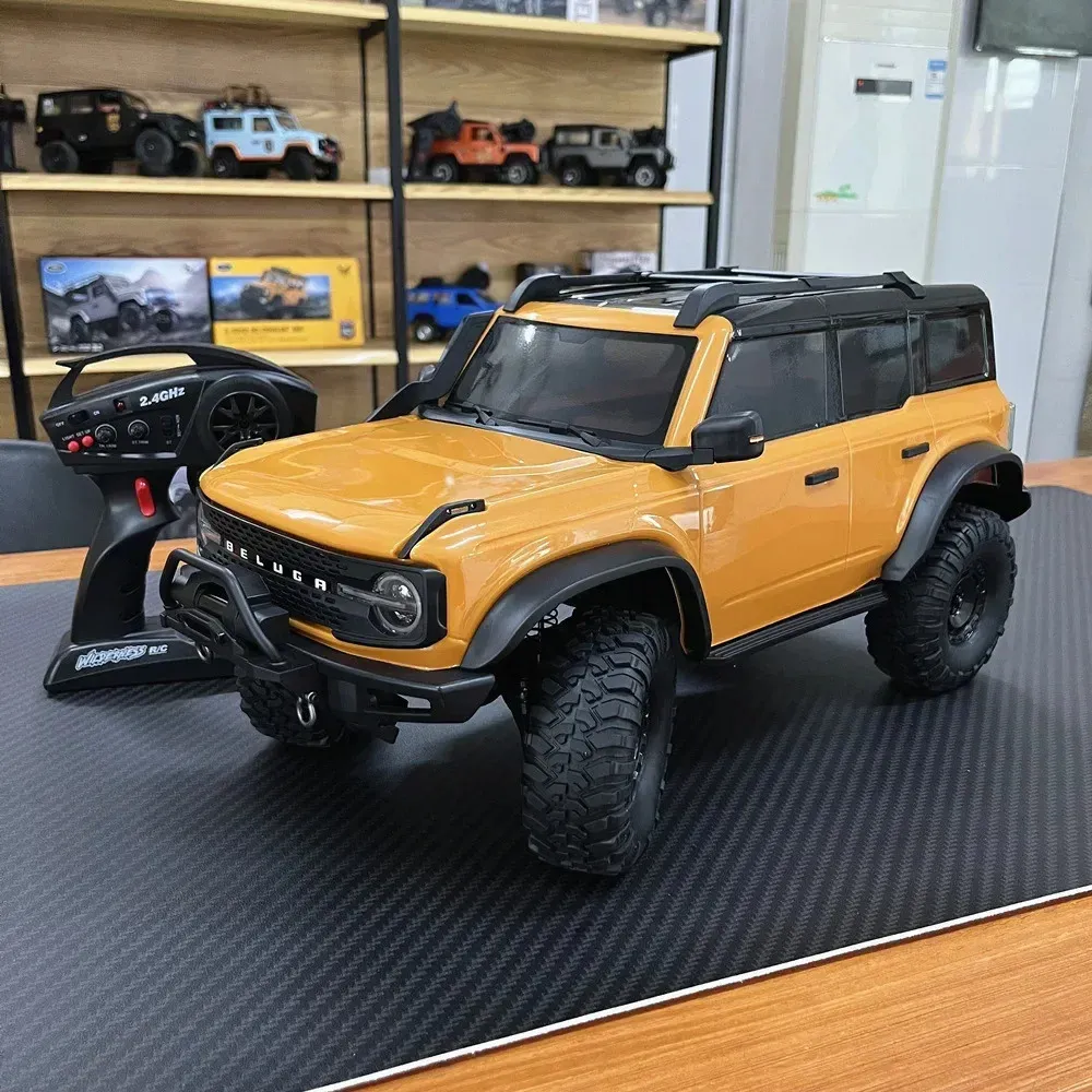 1 10 Huangbo R1001 Horse Full Scale RC Remote Control Model Car Simulation Offroad Stor storlek Klättring Toy Boys Gift 240106