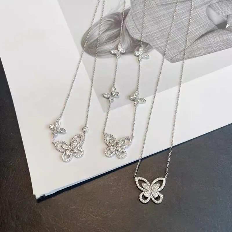 S925 Silver Phantom Butterfly Necklace For Women Luxury Fashion Designer Halsband Hålade ut fjärilshängen Delikat krage kedjedesigner hänge halsband