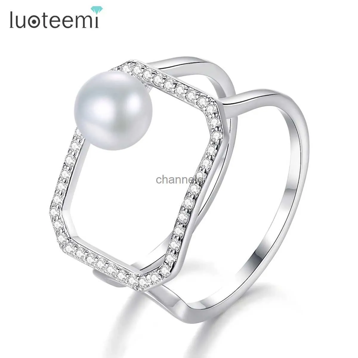 Clusterringen LUOTEEMI Vierkant Brede imitatieparel Ongebruikelijke ring voor dames Dubbele lagen Koreaanse mode Prachtig voor meisjes Feestaccessoires YQ240109