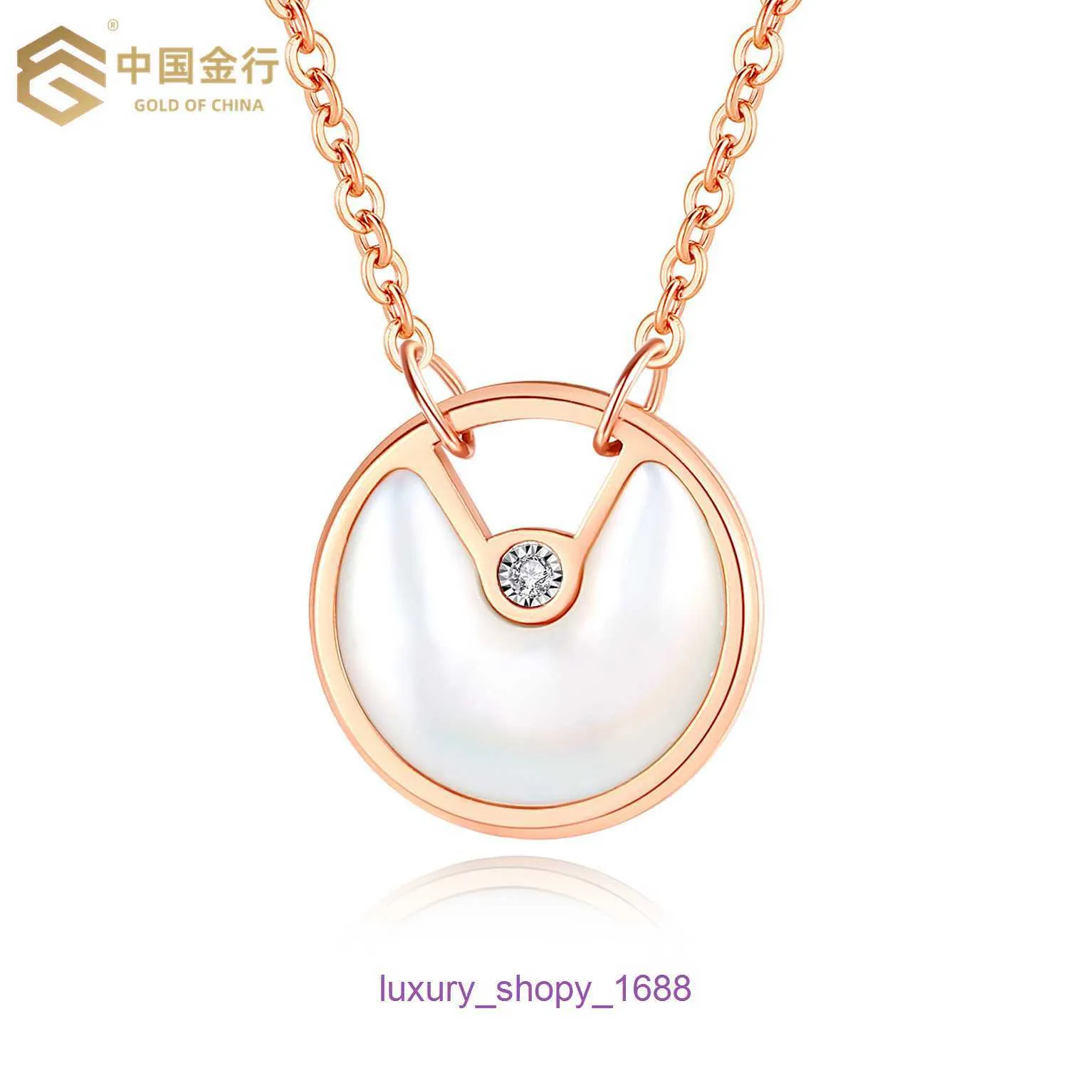 2024 Nuevo diseñador Collar de neumáticos de automóvil Acero inoxidable Amuleto de titanio Mujer madre blanca chapada con colgante de oro rosa de moda Con caja original