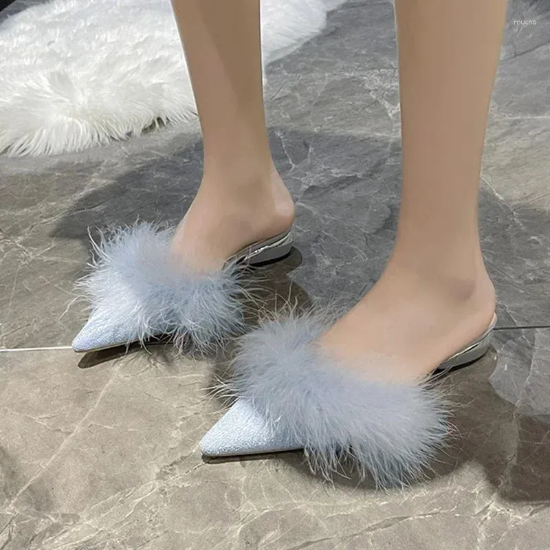 Slippers 2024 Women Fluffy Flats Pointed Toe Mules Shoes Summer Dress Flip Flops Trend Slingback Sandals Party Slides Femme