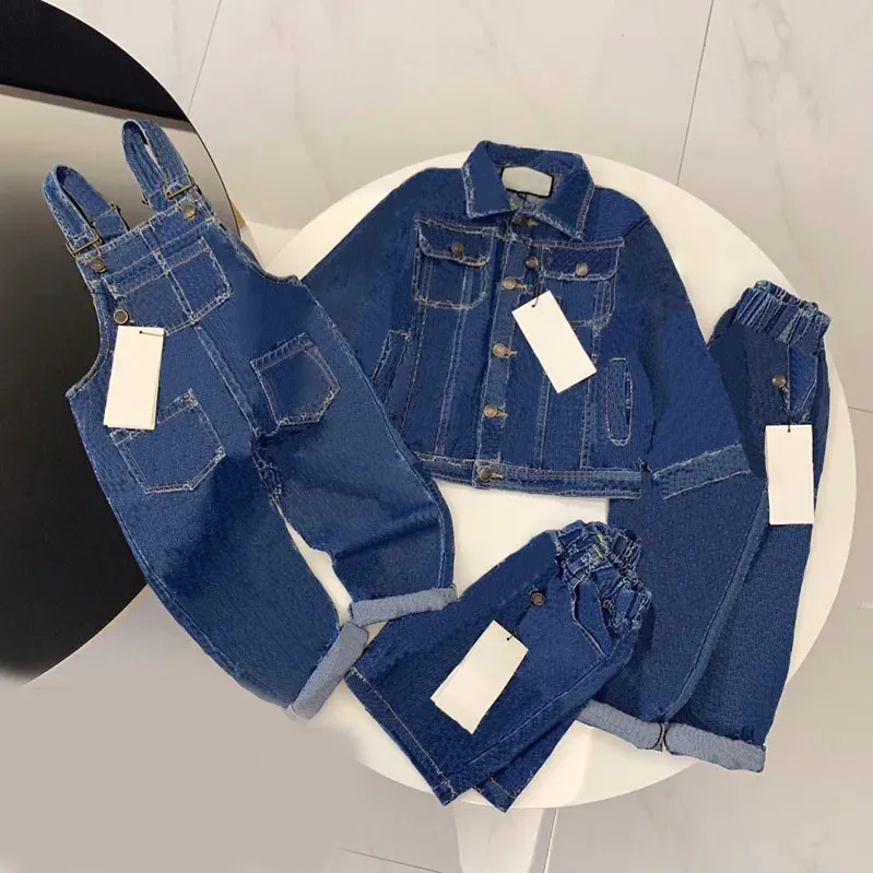 Barnkläder set tjej pojke denim jacka outwear topp jeans coat mode classic overaller shorts baby byxor jacka 4 stilar barn kostymer csg2401098-6