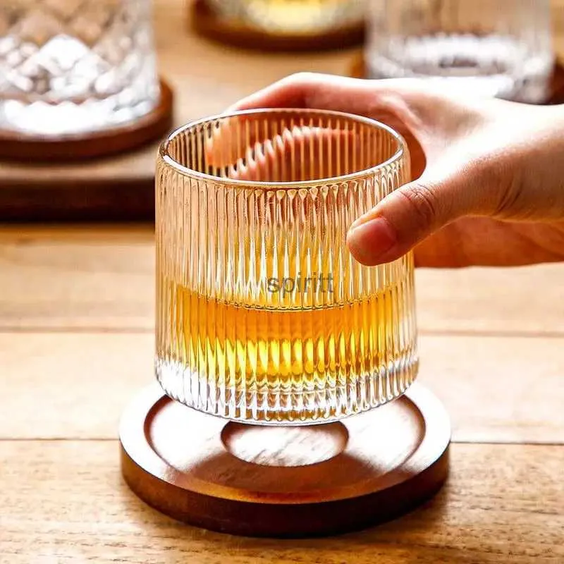 Vinglas med kreativ roterande whisky glas kopp med dalbana transparent juice cup crystal vin tumlar vodka cognac cvely snifter shake cup yq240109