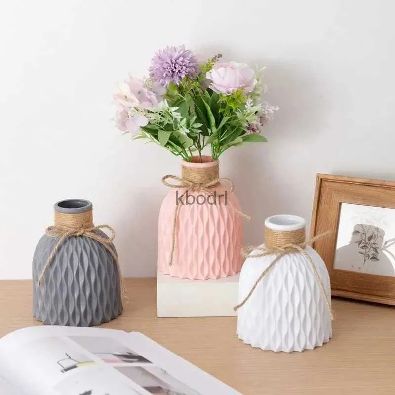 プランターポット北欧の花プラスチック花瓶白い模倣セラミック植木鉢の水波量花瓶の家のバスケットの装飾のための家の装飾YQ240109
