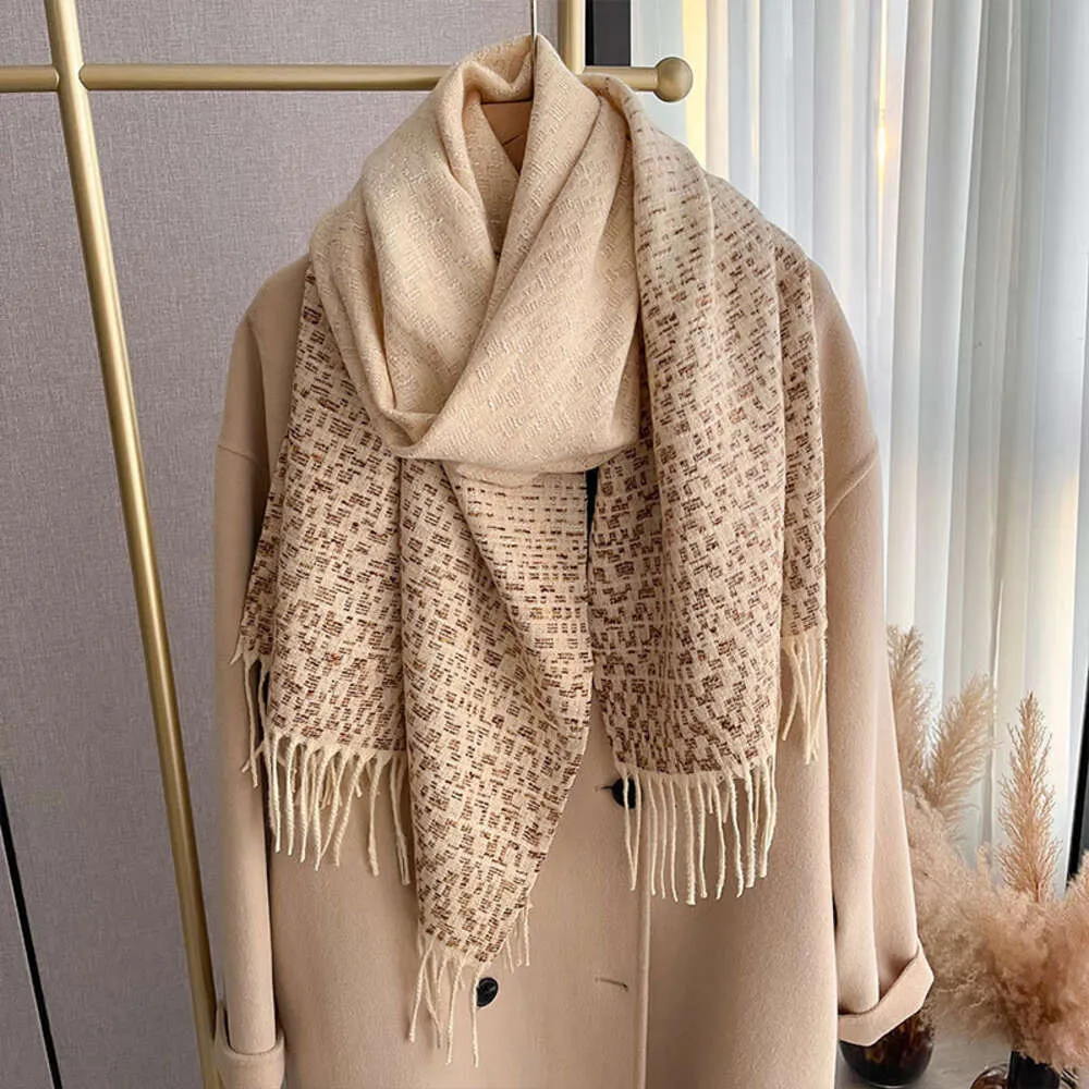 New Woven Scarf Women's Winter Solid Color Small Fragrance Wind Korean Edition Fashion Cashmere Thickened Warm Double Sided Shawl