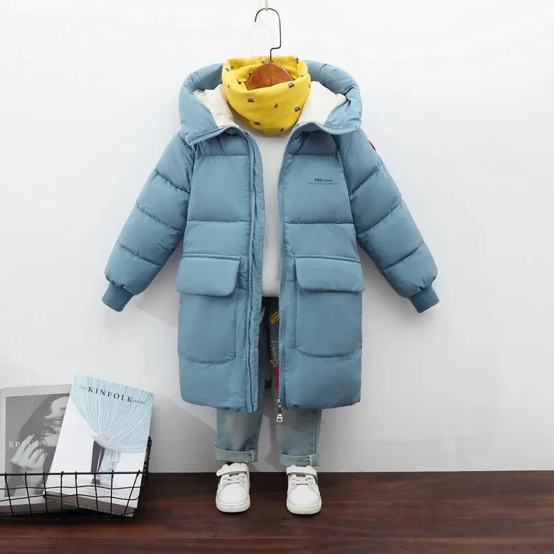 Jongenskleding Meisjeskleding Winterjassen Kinderjassen Baby Dikke Lange Parka Kinderen Warme Bovenkleding Sneeuwpak Met Capuchon Overjas 240108