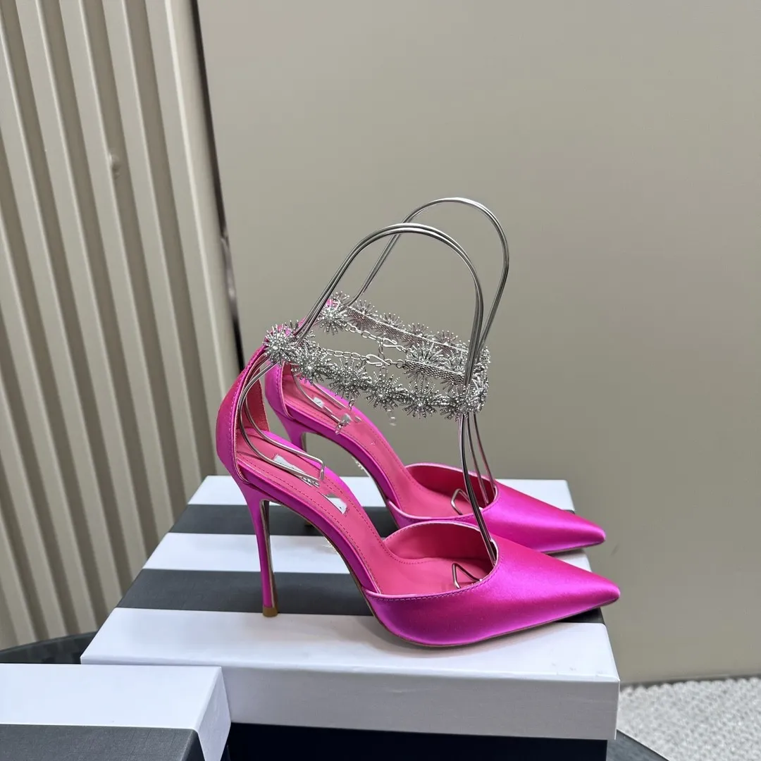 Talons aiguilles ornés de cristal sandales à bride arrière chaussures de créateur pour femmes mode italienne maille Satin fête à talons hauts