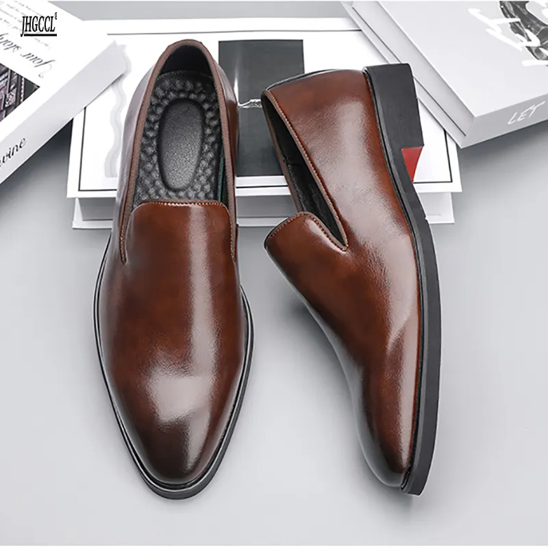 New Men's Dress Leather Shoes Lace-up Luxury Handmade Brock Comfortable Outdoor Dating Dress Shoes A9