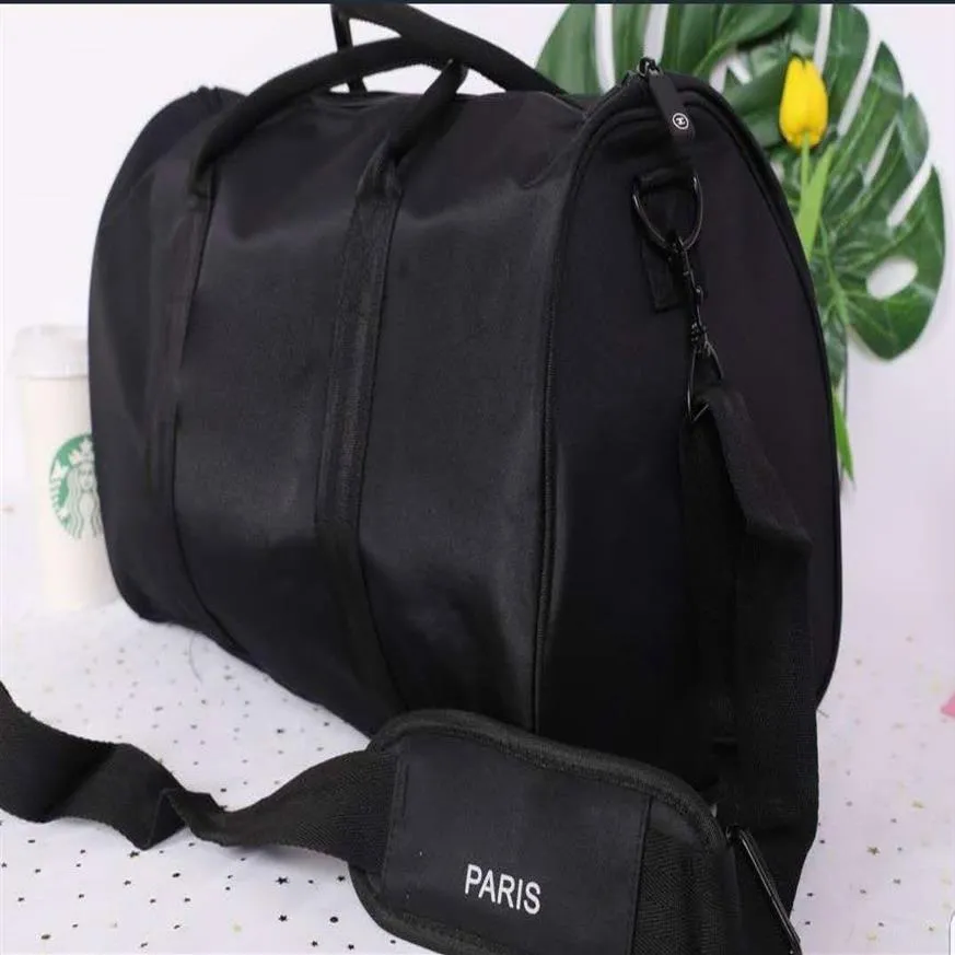 2021 NUEVO BOLSA DE LA Ropa para el hogar C de la marca Bolsa de almacenamiento al aire libre Ejercicio de yoga de gimnasio Viajes de viaje plegable Duffle269g