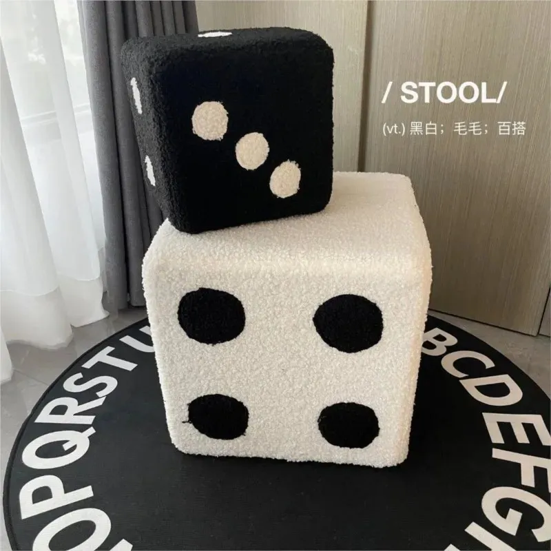 Creative Cubic Imitation Lamb Wool Funny Shoes Stool Bedroom Decorative Dices Living Room Mobile Furniture Home Decoration 240109