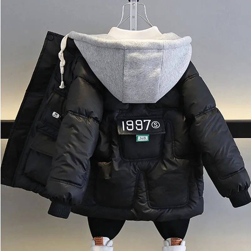 Nastolatki zimowe chłopcy dół kurtka trzymaj ciepły modny płaszcz dla dzieci z kapturem zamek błyskawiczny prezent urodzinowy 414 lat ubrania dla dzieci 240108