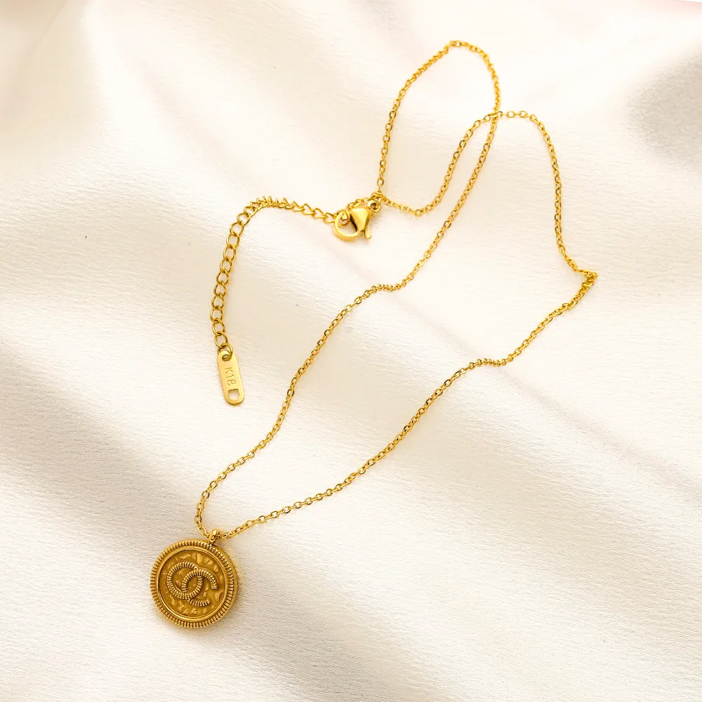 Дизайнерское ожерелье Роскошный бренд с длинной цепочкой для женщин Love Jewelry 18-каратное позолоченное подарочное очаровательное ожерелье высокого качества с упаковкой в коробке 40,5 + 5 см