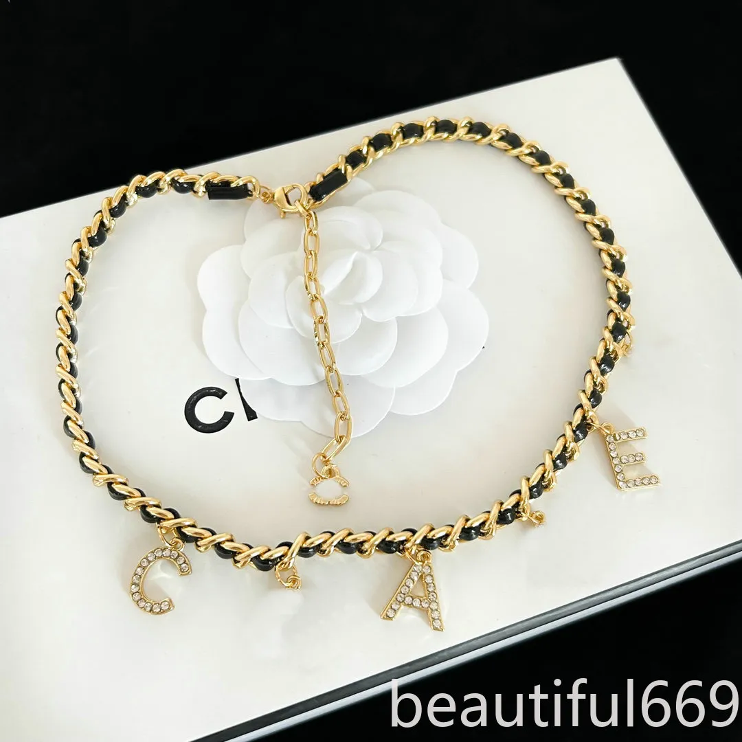 Colliers pendentif de créateur Collier de perles ras du cou de luxe chaîne plaquée or femmes bijoux de mariage cadeau