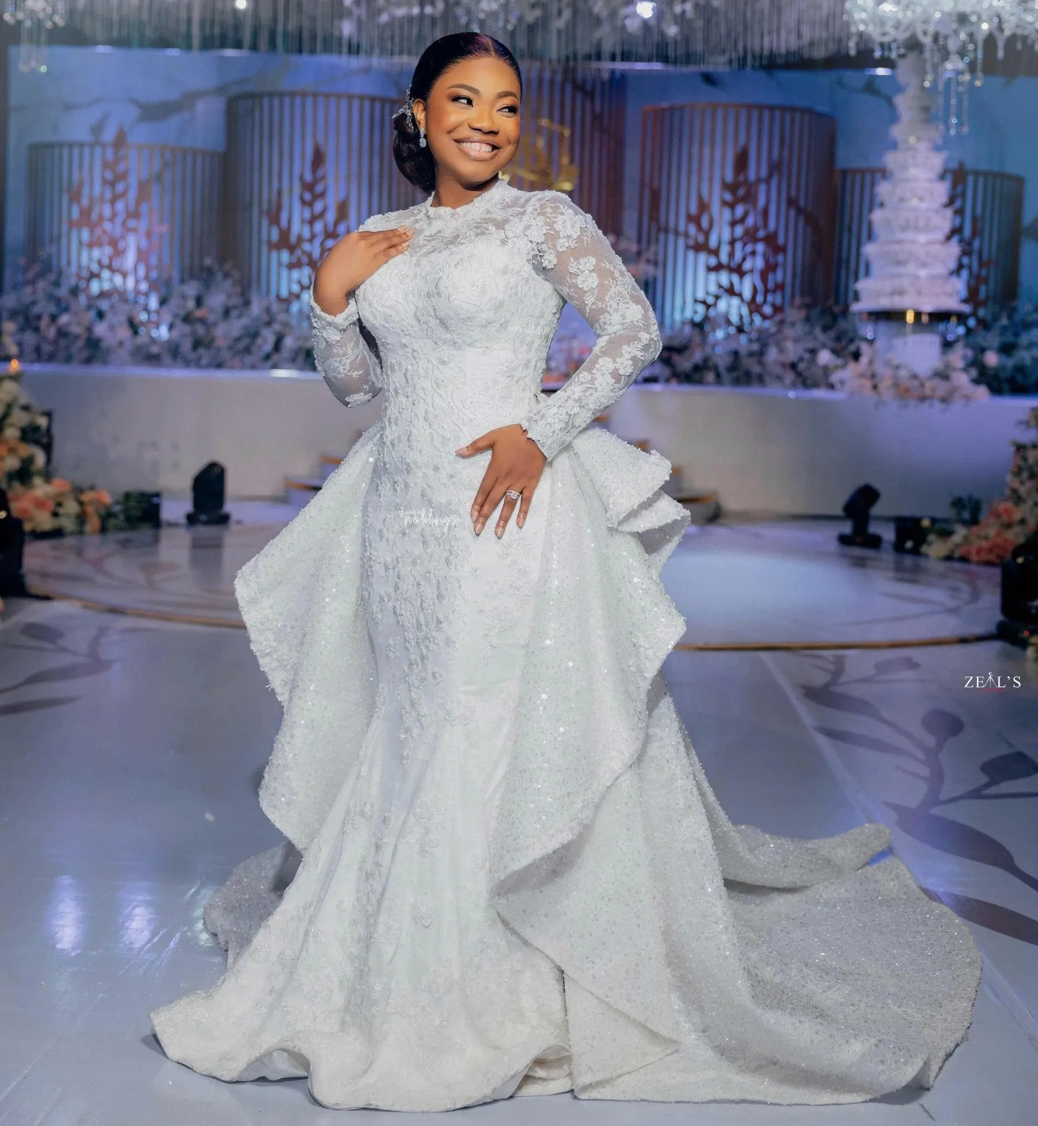 Aso Ebi Robes de mariée sirène avec train détachable O Cou Long Sleeve 3D Fleurs Appliques de dentelle à paillettes Civil Bridal Vestidos de Novia 2024