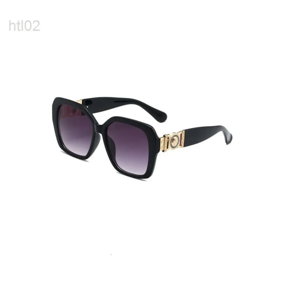 Designer Versages Sunglasses Vercaces 4378 Large Box Head Female Personality Street Shot Net Red of the Same Style