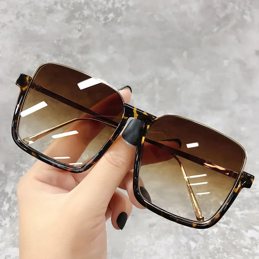 Occhiali da sole 2023 Drive Travel Big Square Frame Luxury Brand Design Colori sfumati Occhiali da sole vintage Donna Uomo Unisex 240109