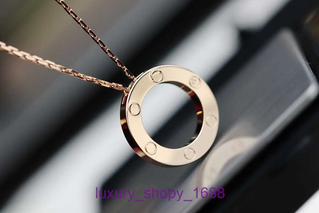 Fashion Car tires's designer necklace heart Gold Diamond free smooth simple round cake circle shape Pendant Necklace With Original Box
