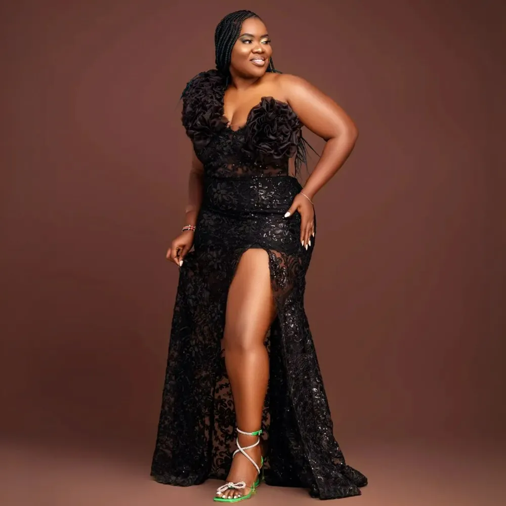 Plus Size Black One-Shoulder Lace Tulle Evening Dress with High Split and Sweep Train for African Women from Dhgate Prom Dresses - price 307.37 Plus Size Black One-Shoulder Lace Tulle Evening Dress with High Split and Sweep Train for African Women from Dhgate Prom Dresses - price 307.37