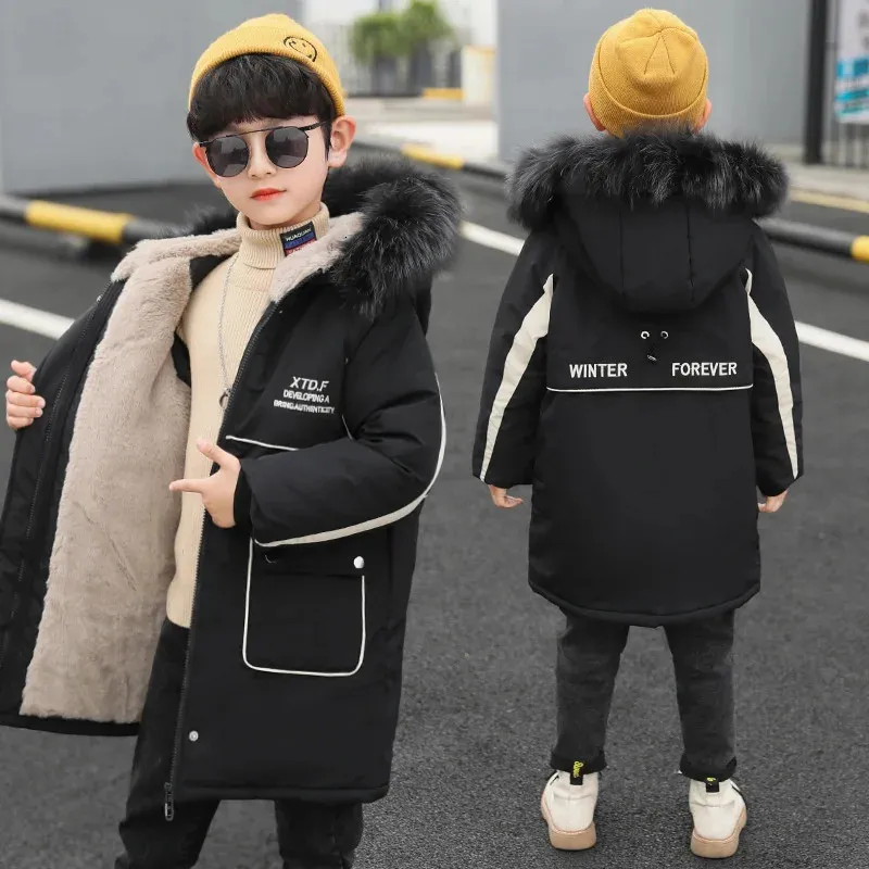 Tiener parka Jongen Winter faux bontjas Kinderen Plus Fluwelen Warme Jas Jongens Lange Capuchon Dikke Mode kinderkleding 240108