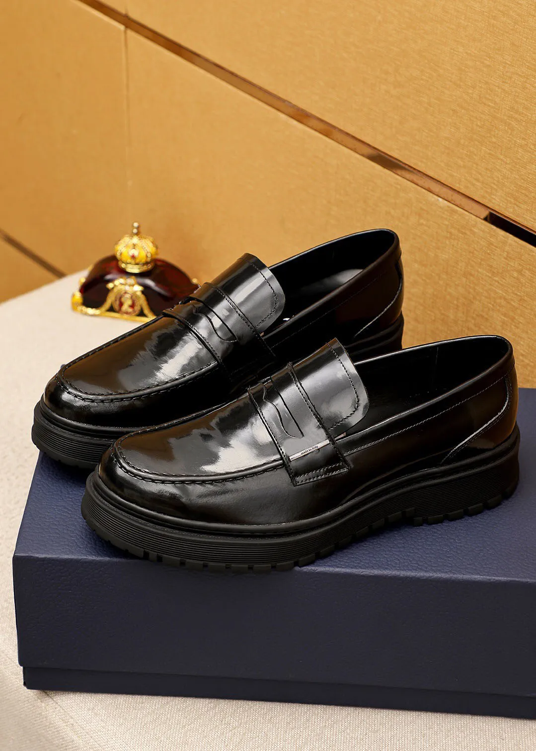 2024 Мужские модельные туфли Дизайнерские мокасины без шнуровки Повседневные оксфорды Мужские брендовые туфли для офиса и свадьбы Размер 38-45