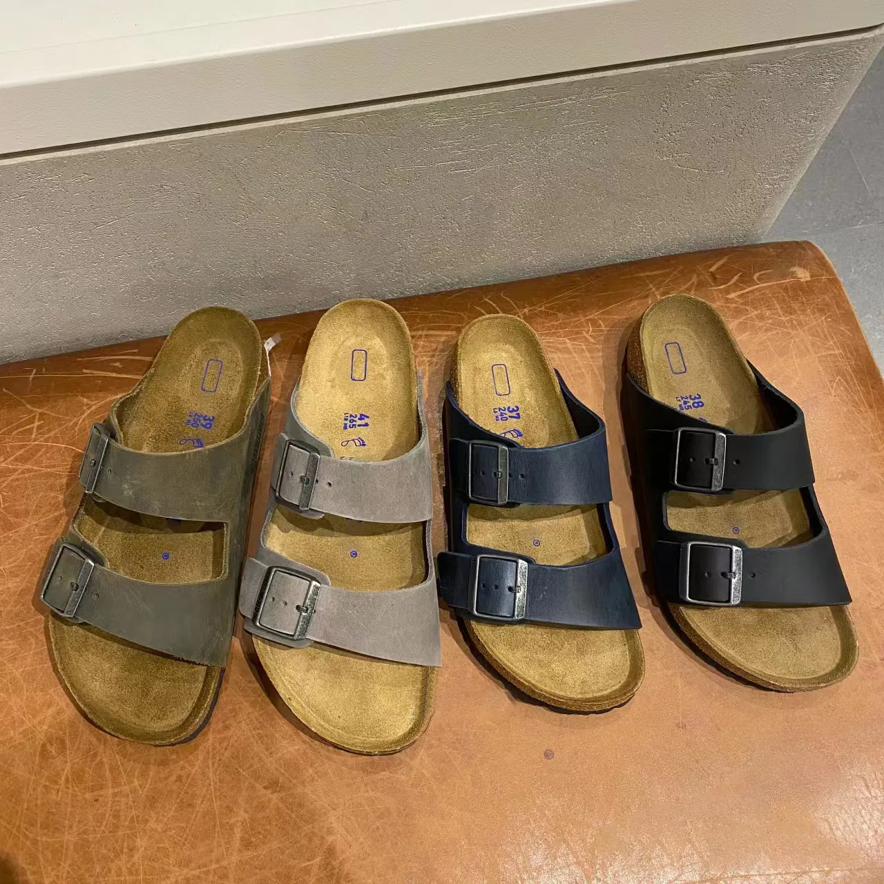 2024 novos chinelos sandália verão bk sapato casual tazz pele camurça chinelo cortiça designer de luxo bostons mule flat clog sliders 47 cor mens mulheres plataforma slide tamancos caixa