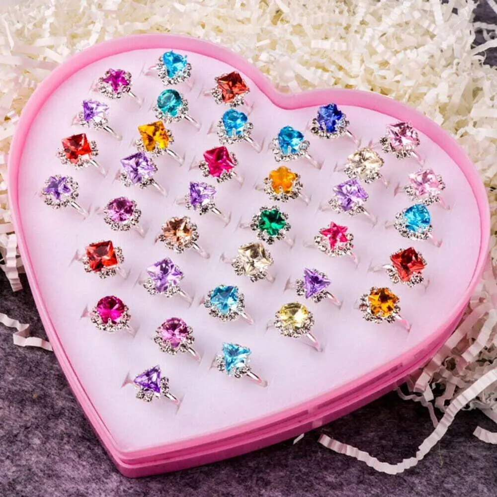 Enfants enfants bébé jouet diamant habiller semblant jouer anneaux avec boîte d'amour mélanger la couleur