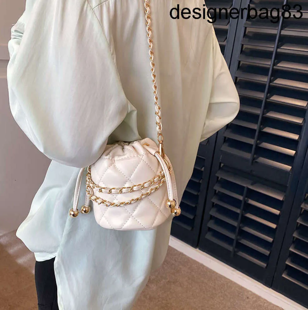 Mini Lingge Chain Cute Bucket Key Bag 2023 Spring/Summer New Fashion Shoulder