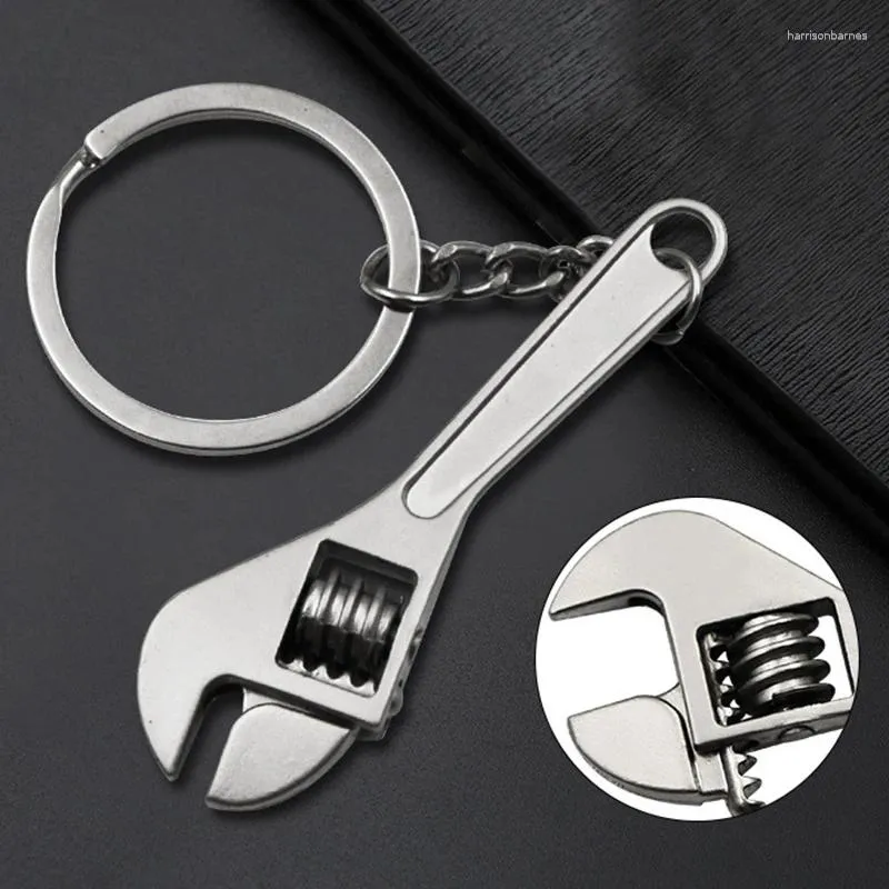 Keychains Brand 1 Pcs Simulation Wrench Keychain Creative Small Key Ring High Quality Metal Spanner Chain Convenient Use