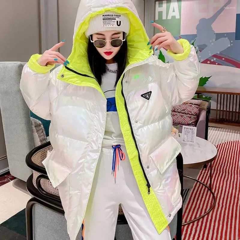 Kvinnors dike rockar 2024 Autumn Winter Women White Hit Color Glossy Parka Coat Korean Löst bokstäver Printe Jacka Trend Hooded Bread