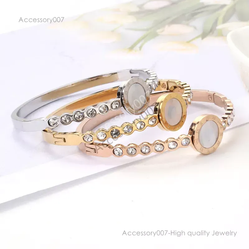 designer jewelry bracelet Classic Design Ladies Stainless Steel Bangle Gold Plated Bracelet Jewelry for Women Gift