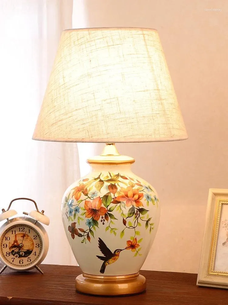 Masa lambaları Amerikan seramik lamba ülke pastoral modern yatak odası başucu oturma odası çalışması dekoratif