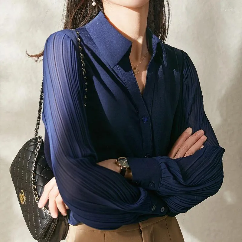 Kvinnors blusar Navy Blue Chiffon Elegant Shirt Spring Summer Fashion Blue 2024 Korean Style Slå ner krage fast färg för kvinnlig