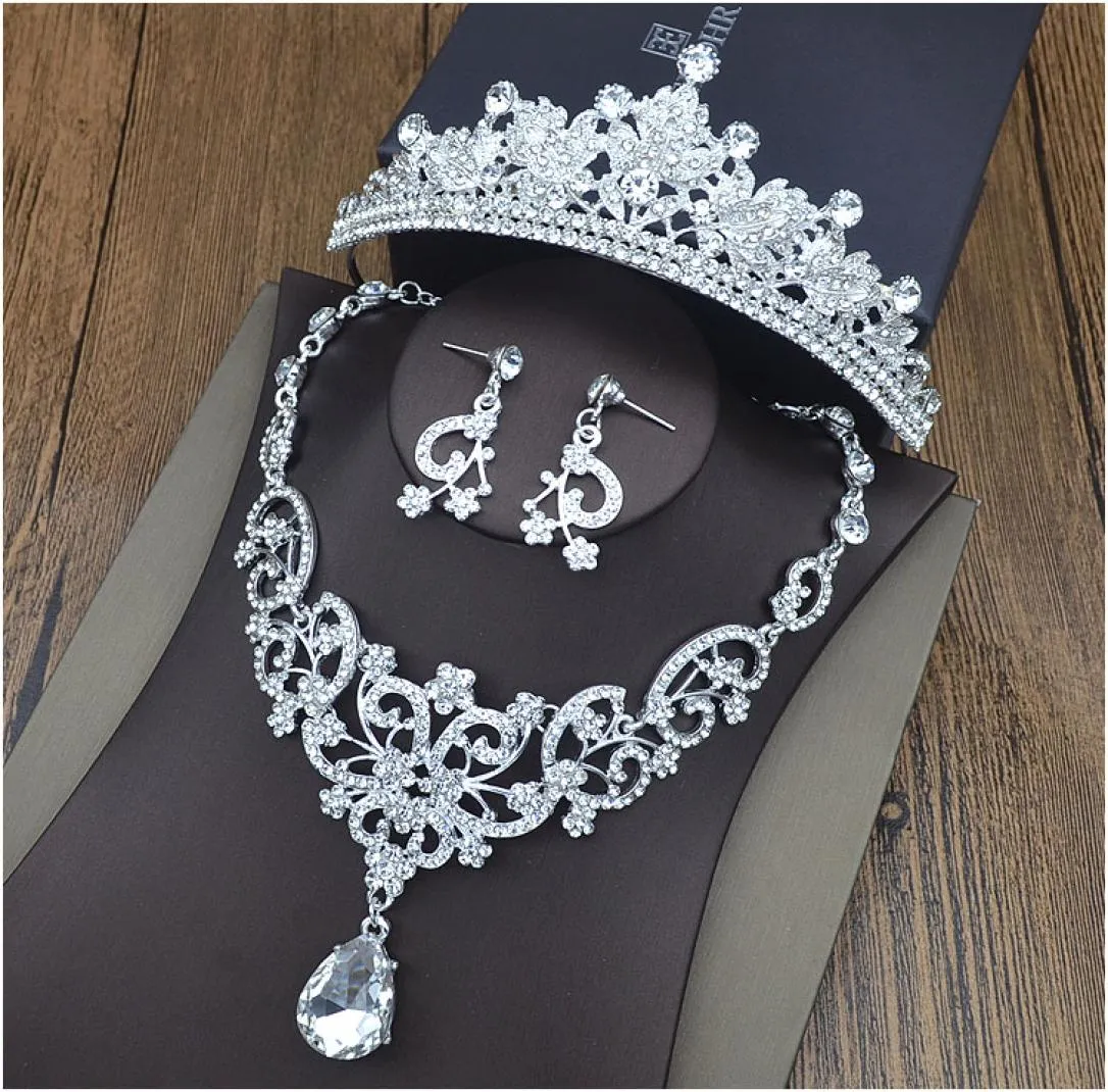 Silver Tiaras kronor för bröllopshår smycken neceklace örhänge billiga hela mode flickor kväll prom party klänningar accessori7770827