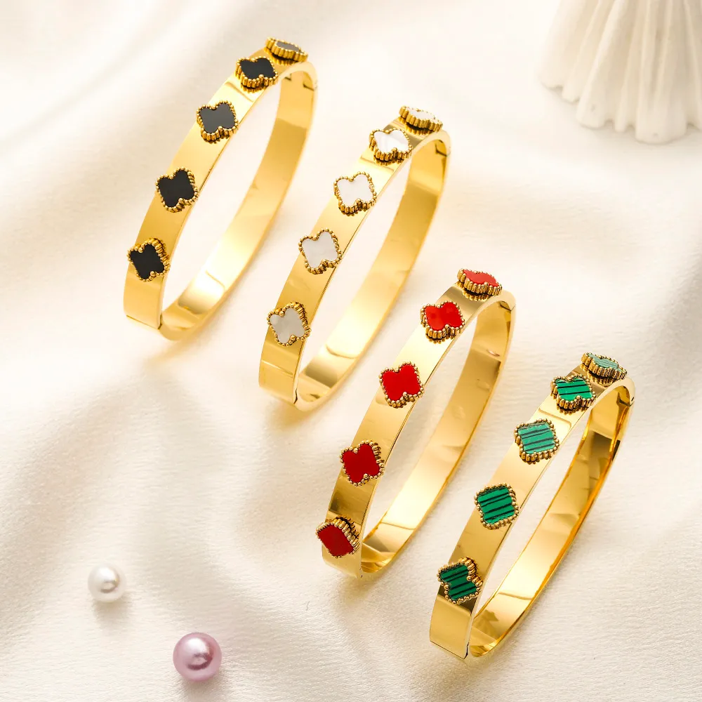 Pulsera de diseño Brazalete para mujer Trébol de cuatro hojas Chapado en oro de 18 quilates Joyería de amor de primavera Regalo Fiesta Suerte Acero inoxidable