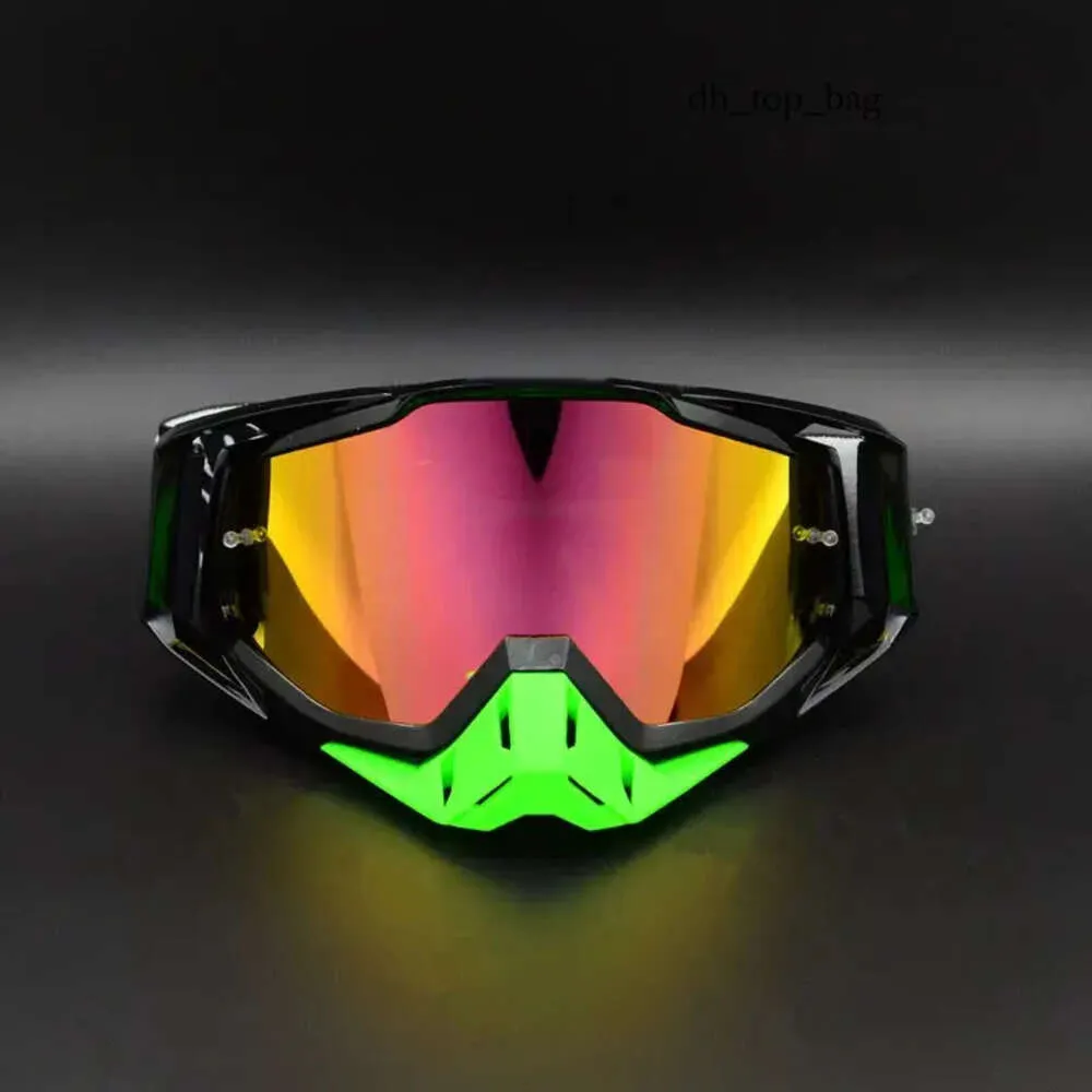 العلامة التجارية للتزلج Goggles Mountain Motocross Goggles Professional Anti Fog Dual Lens UV400 MEM Women Battlegrounds مع القضية 1439