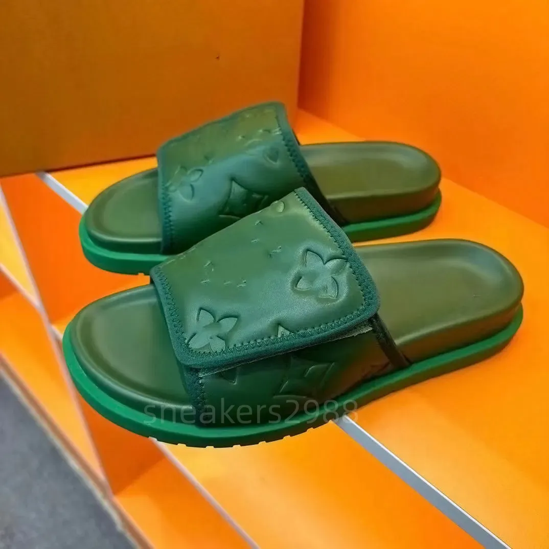 Fashion designer slippers luxury slide Men summer rubber sandals beach slide Women fashion mule flying leg slippers