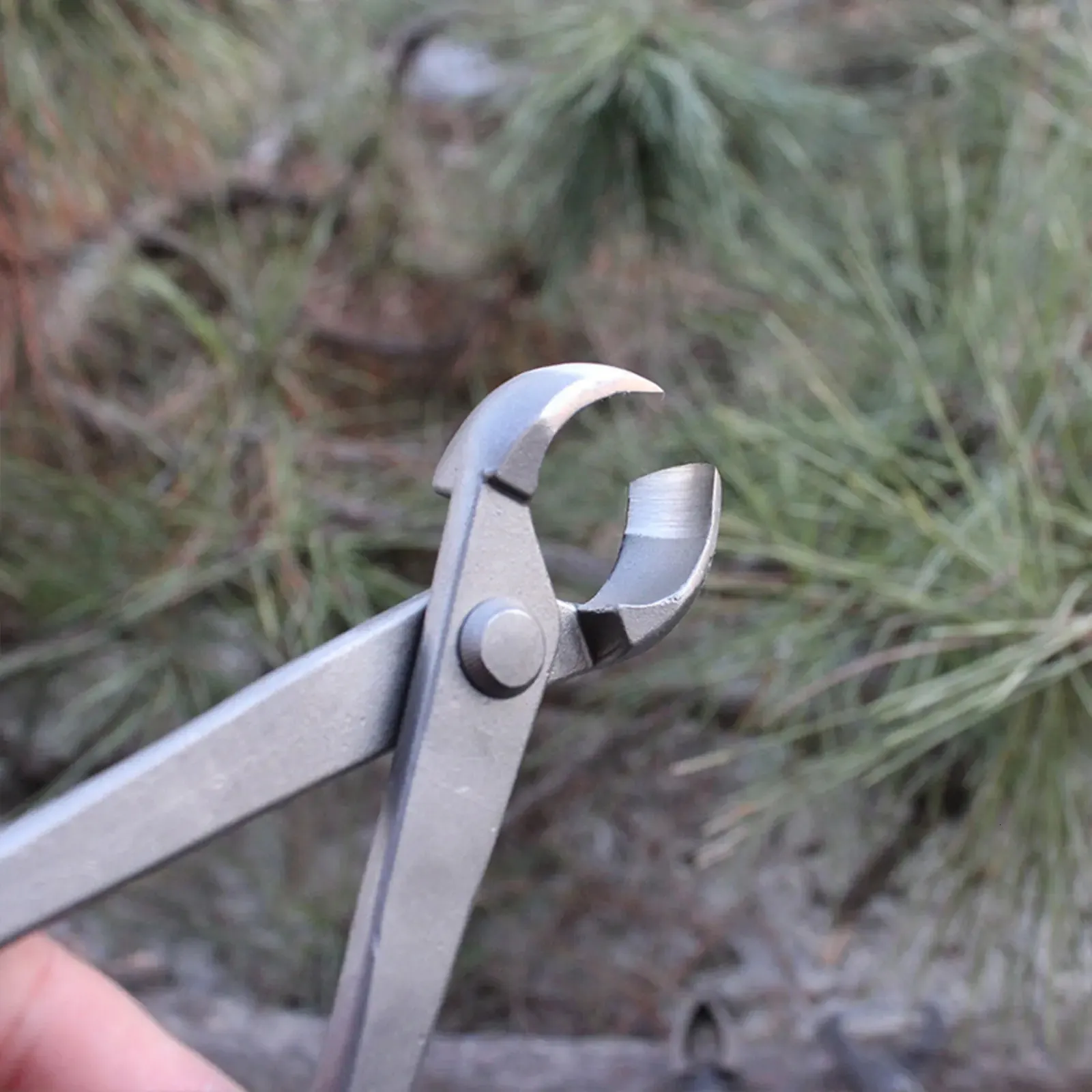 thumbnail image 2 of Bonsai Branch Cutter - 180mm Stainless Steel Concave Knob Cutter For Pruning 2 of 9