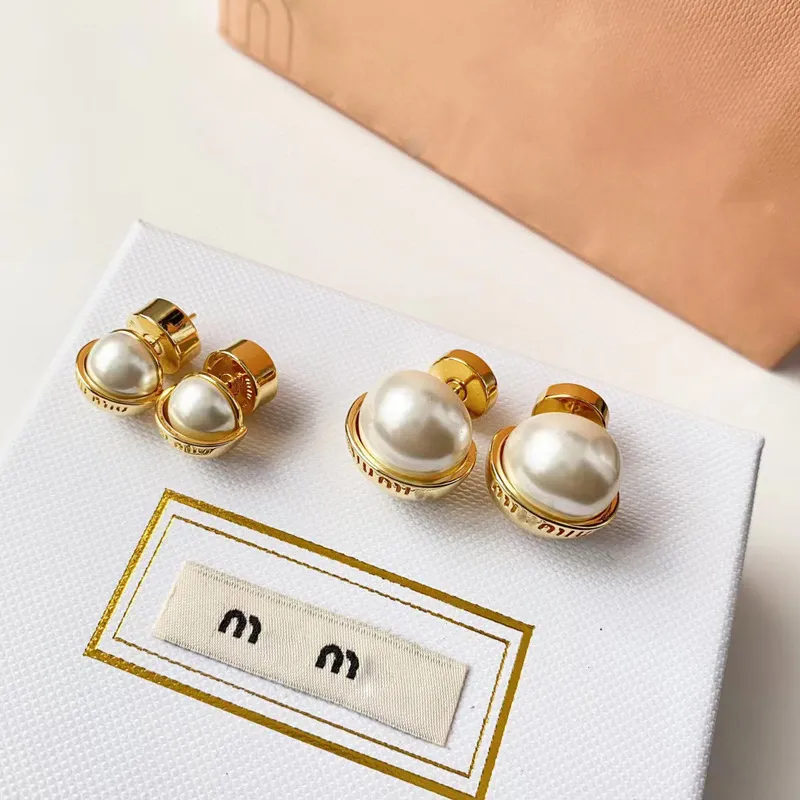 Stud 18k Gold M varumärke bokstäver designer örhängen stud för kvinnor retro vintage lyxig pärla rund boll dubbel sida bär kinesiska örhängen örhängen öronringar charm smycken